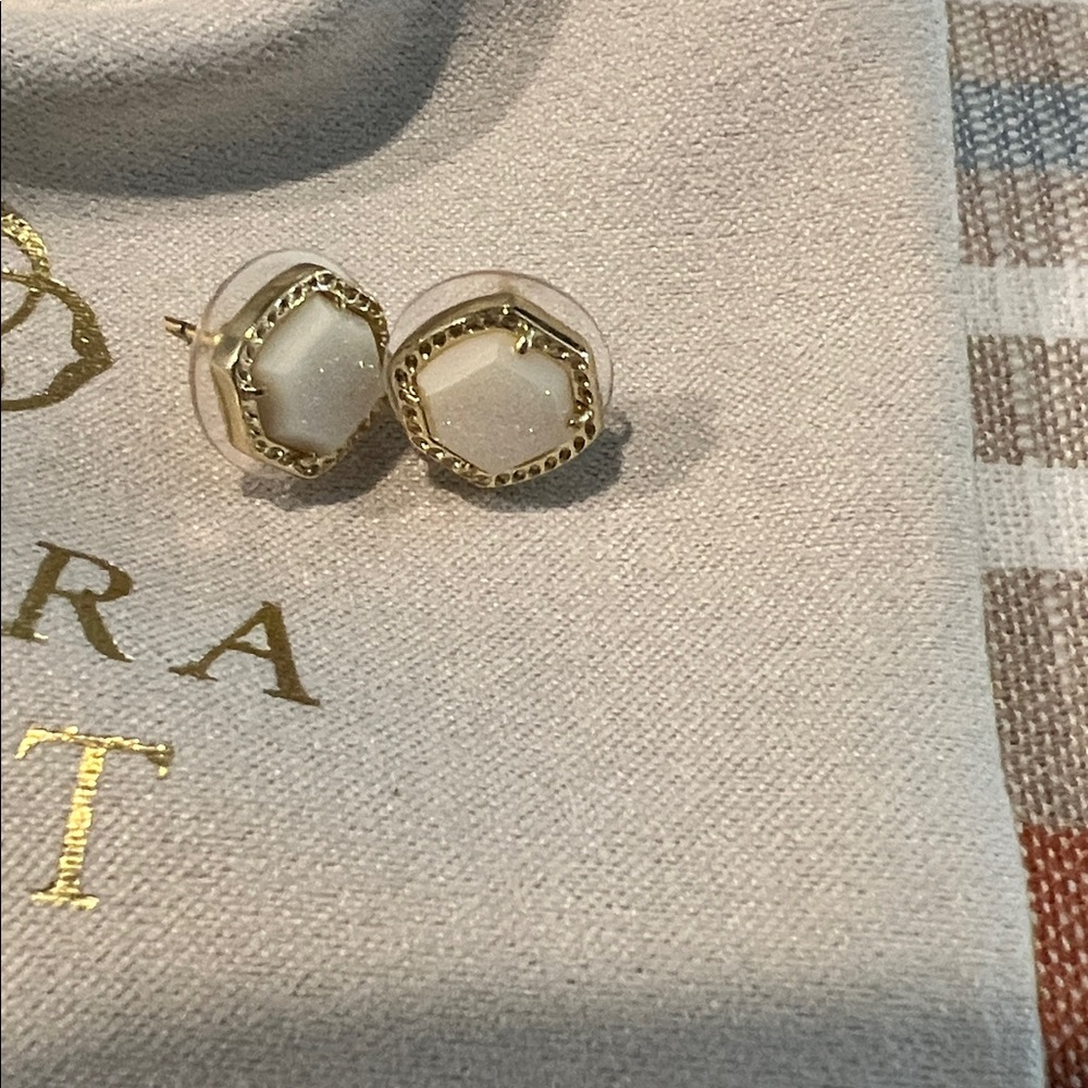 Kendra Scott Gold Hexagon Stud Earrings with Branded Pouch - Picture 5 of 10